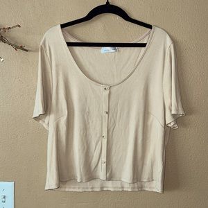 Cute button down crop top!